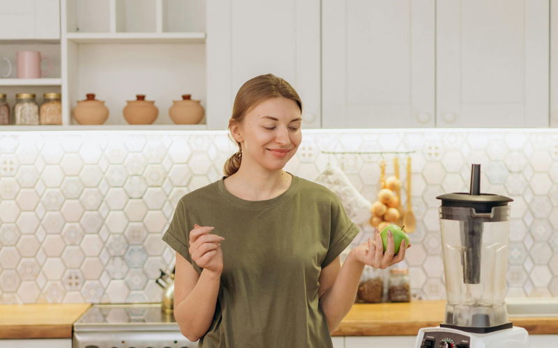 Women’s Wellness: Nutrition Strategies for PCOS and Menopause