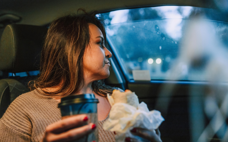 Healthy Eating While Travelling: Tips for Indians on the Move